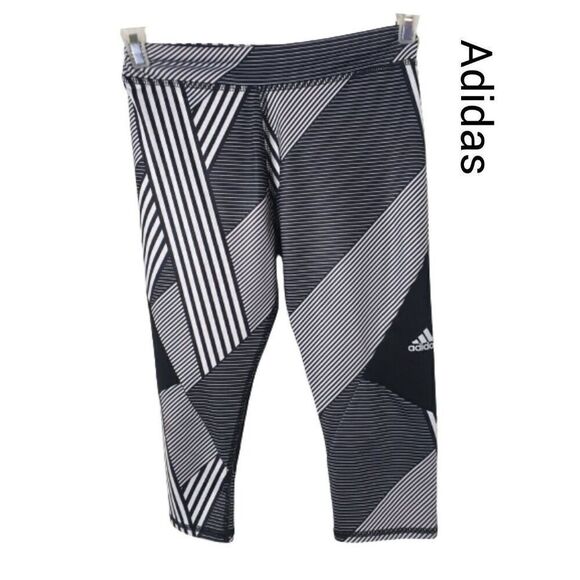 Adidas Girls Leggings Cropped Geometric Patterned Black White Sm sz 7/8 - Picture 1 of 4
